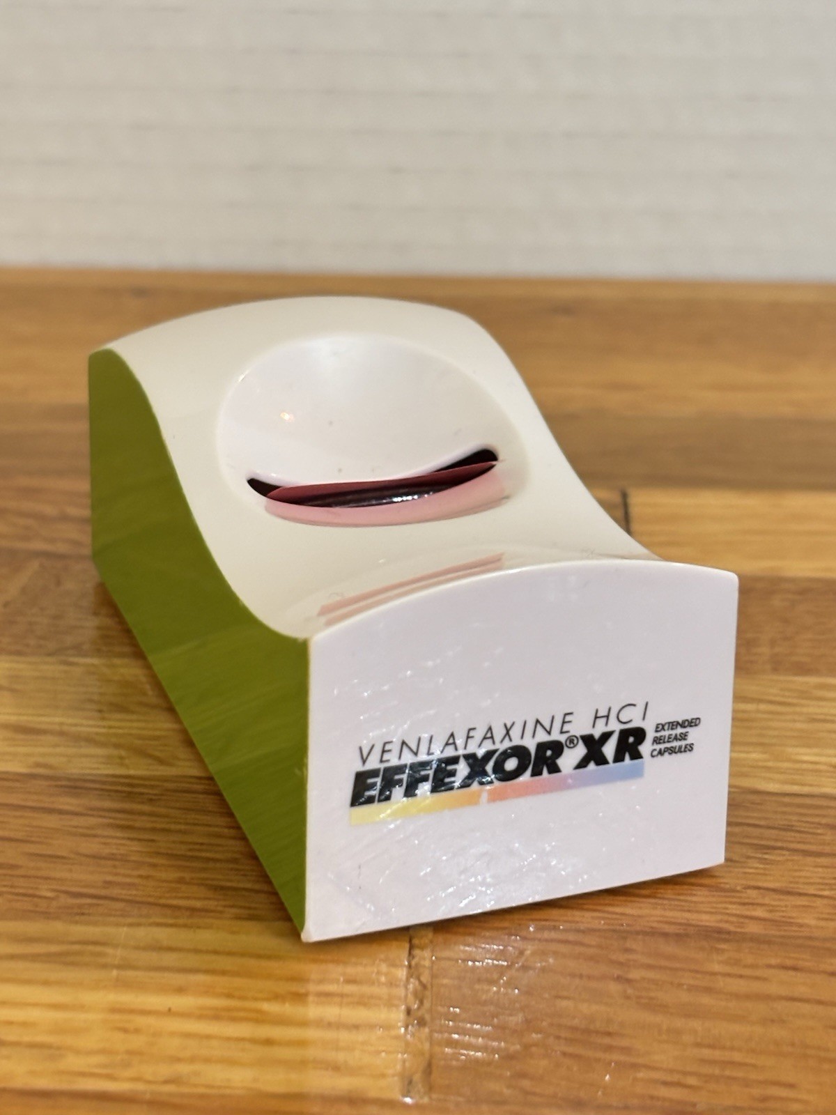 Pharmaceutical Drug Rep Promo Effexor XR – Weighted Page Marker Dispenser