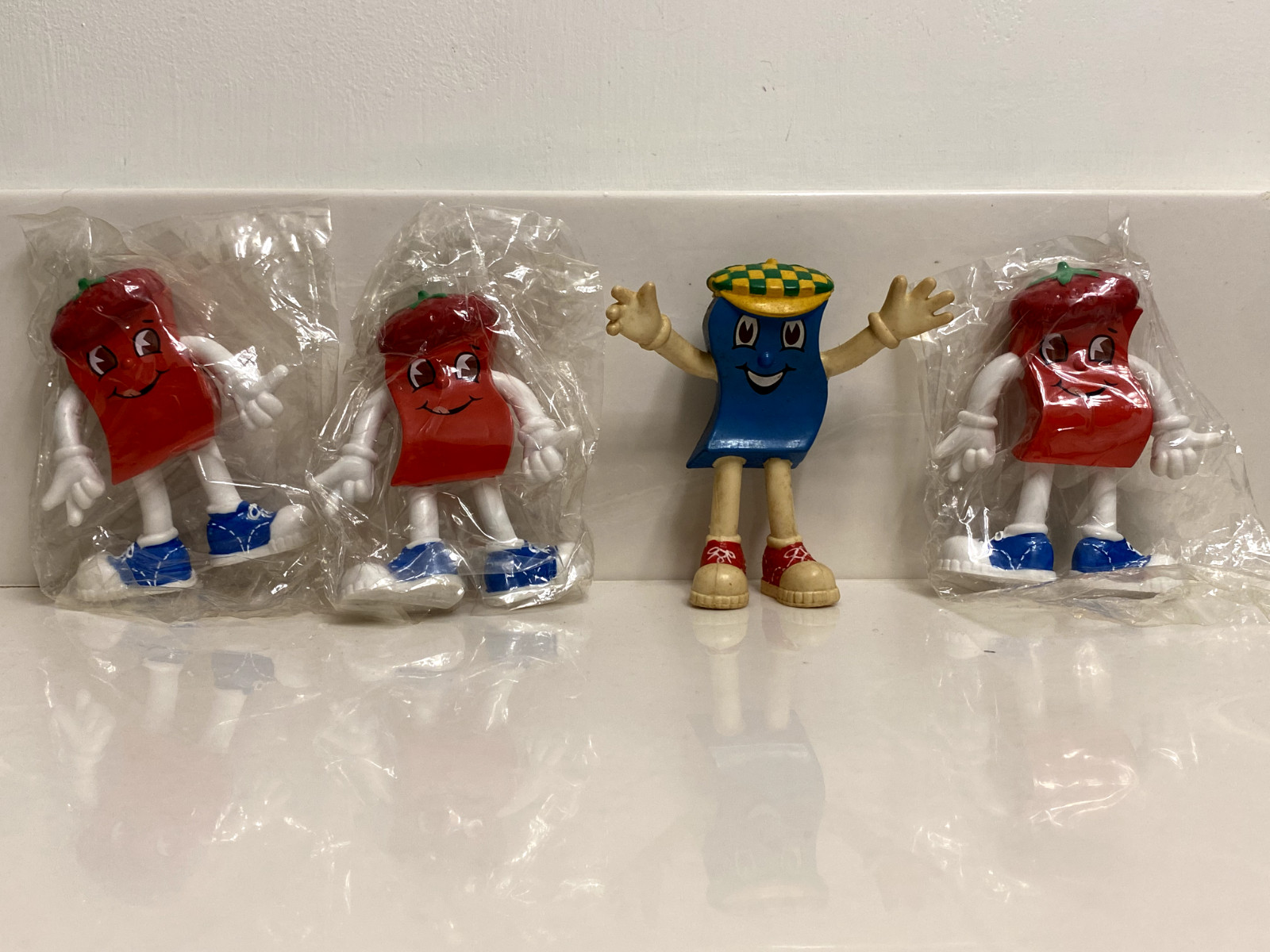 LOT OF 4 VINTAGE PHARMACEUTICAL DRUG REP SUPRAX BENDABLE ADVERTISING FIGURES TOY