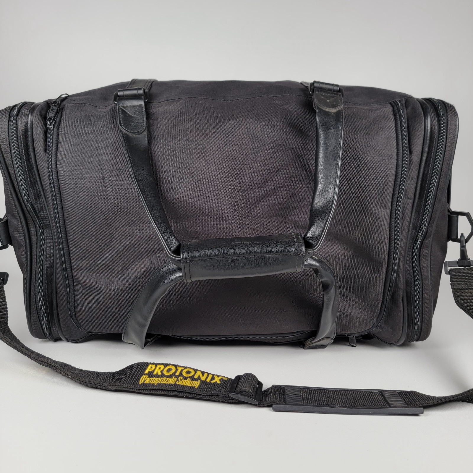Protonix Pharmacy Drug Rep Large Duffel Travel Bag Luggage Multi Compartment