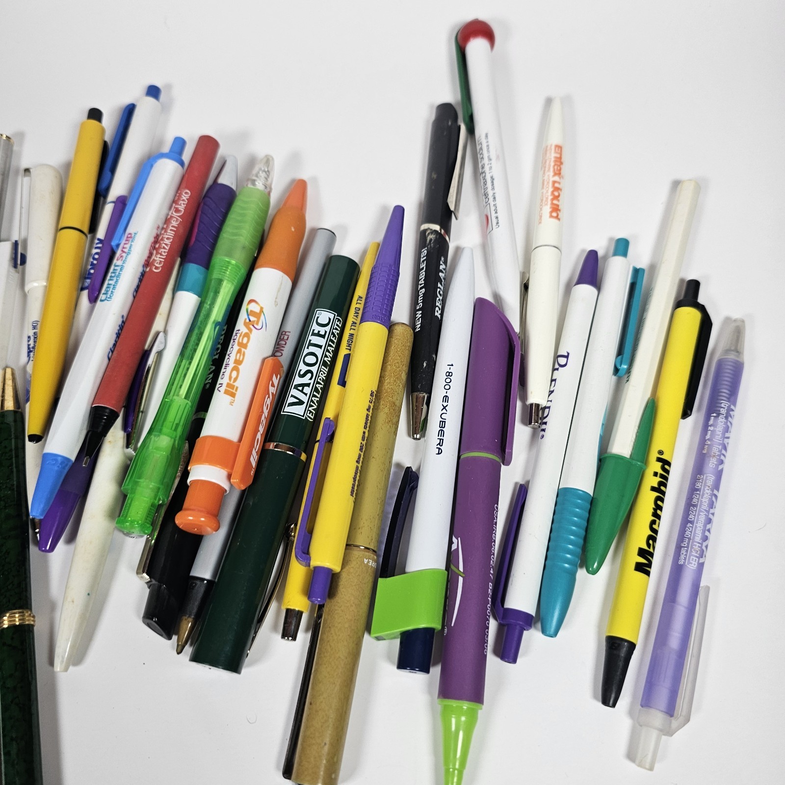 Lot Plastic Pharmaceutical Drug Rep Pens Medical Collectibles