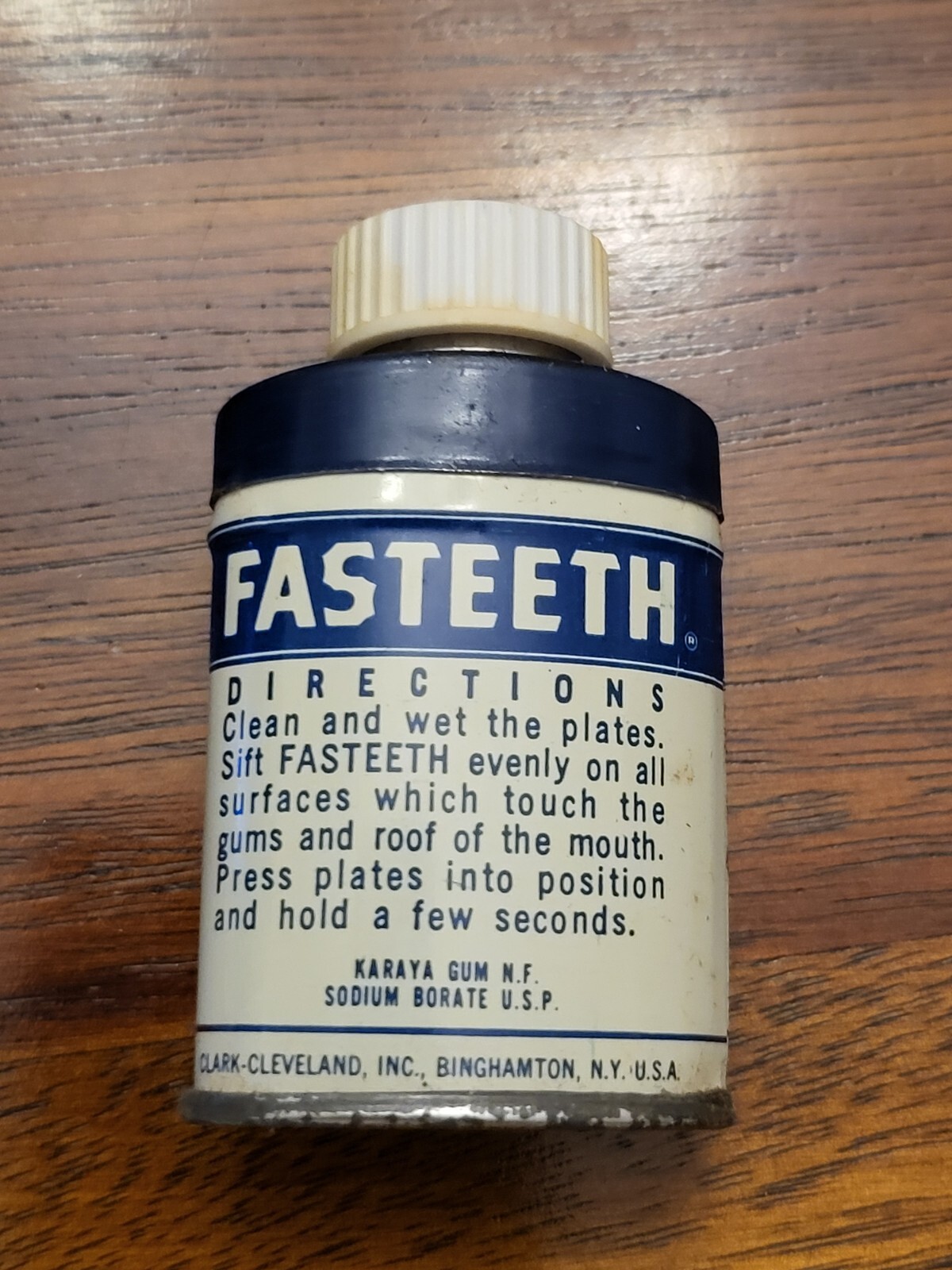 Vintage Fasteeth Denture Adhesive Powder Dentist’s Trial Sample Box Instructions