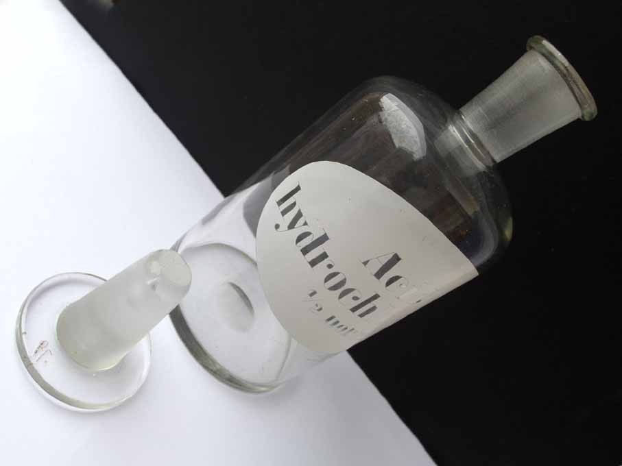 Old Apothecary Vessel/Bottle with Stopper, around 1900 G14