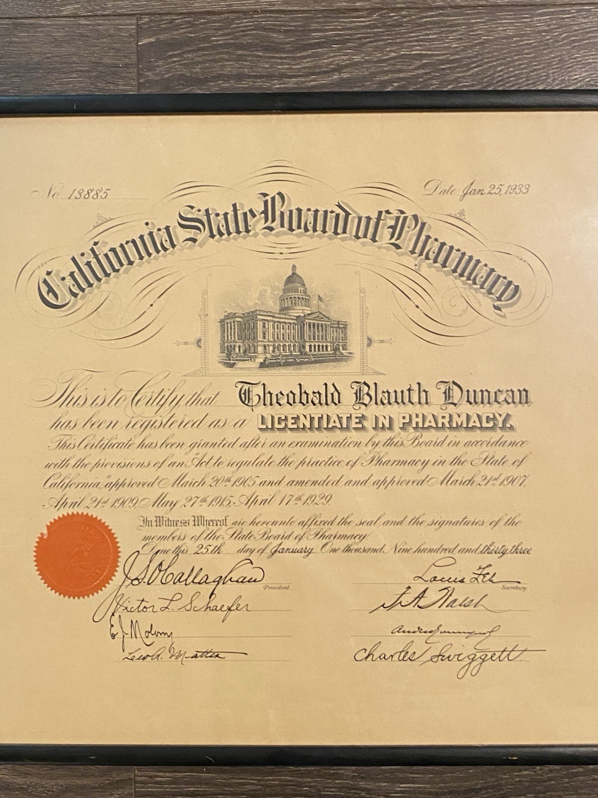 1933 CALIFORNIA STATE BOARD OF PHARMACY LICENTIATE IN PHARMACY WOOD GLASS FRAME