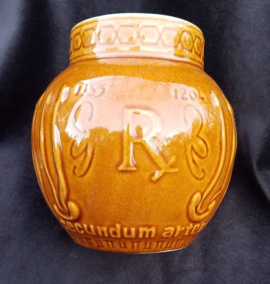 Old Pharmacist’s Jar RX Maimonides 1135-1204 Secundum Artem