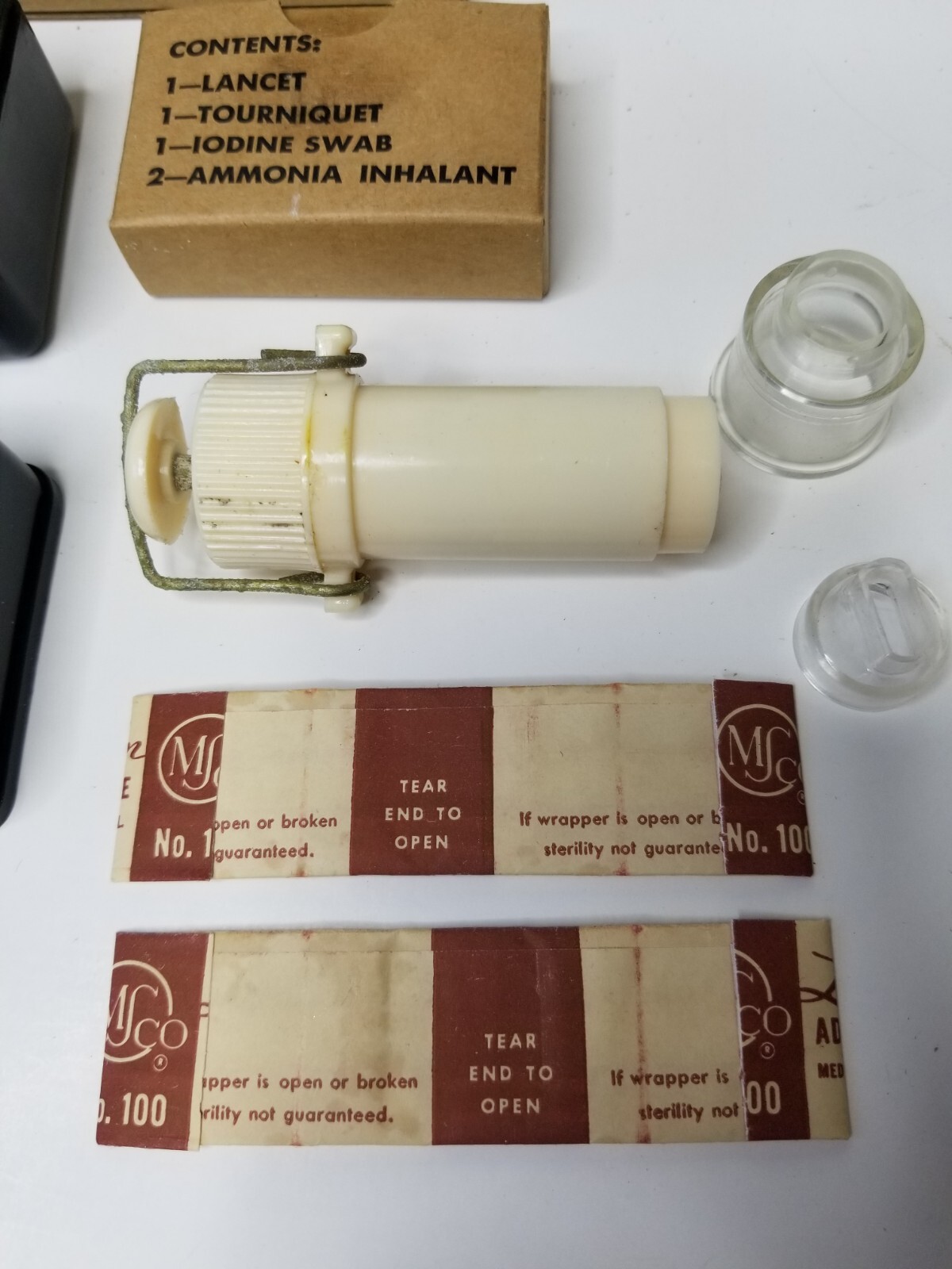 Vintage Saunders’ Snake Bite Kit Medical Supply Co. NEW OLD STOCK