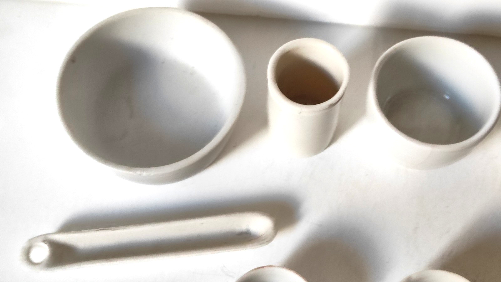 PORCELAIN SMALL VESSELS, Evaporating Dishes, Set of 7 – Pharmacy, Labs, Vintage