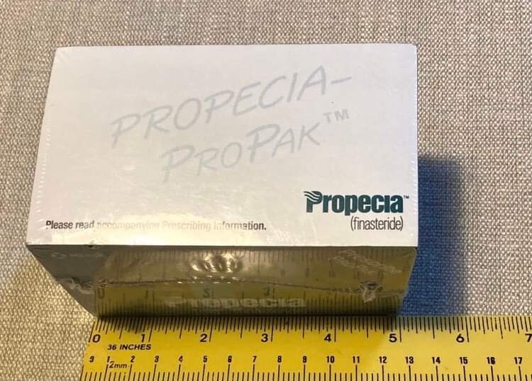 Pharmaceutical Promotional Rep LARGE Pad of Paper Memo Notes NOS 1998 Merck