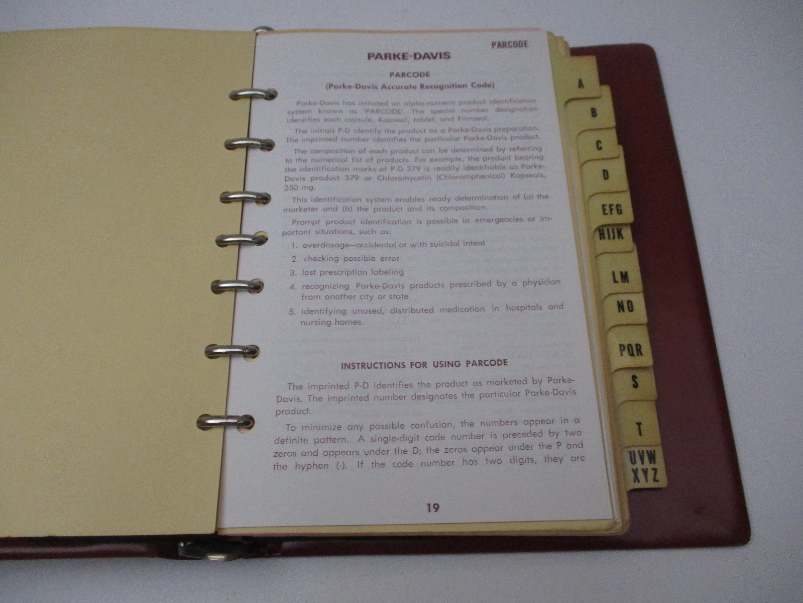 Vintage 1987 Parke Davis Price List Book Binder Pharmacy Chemist Drugs