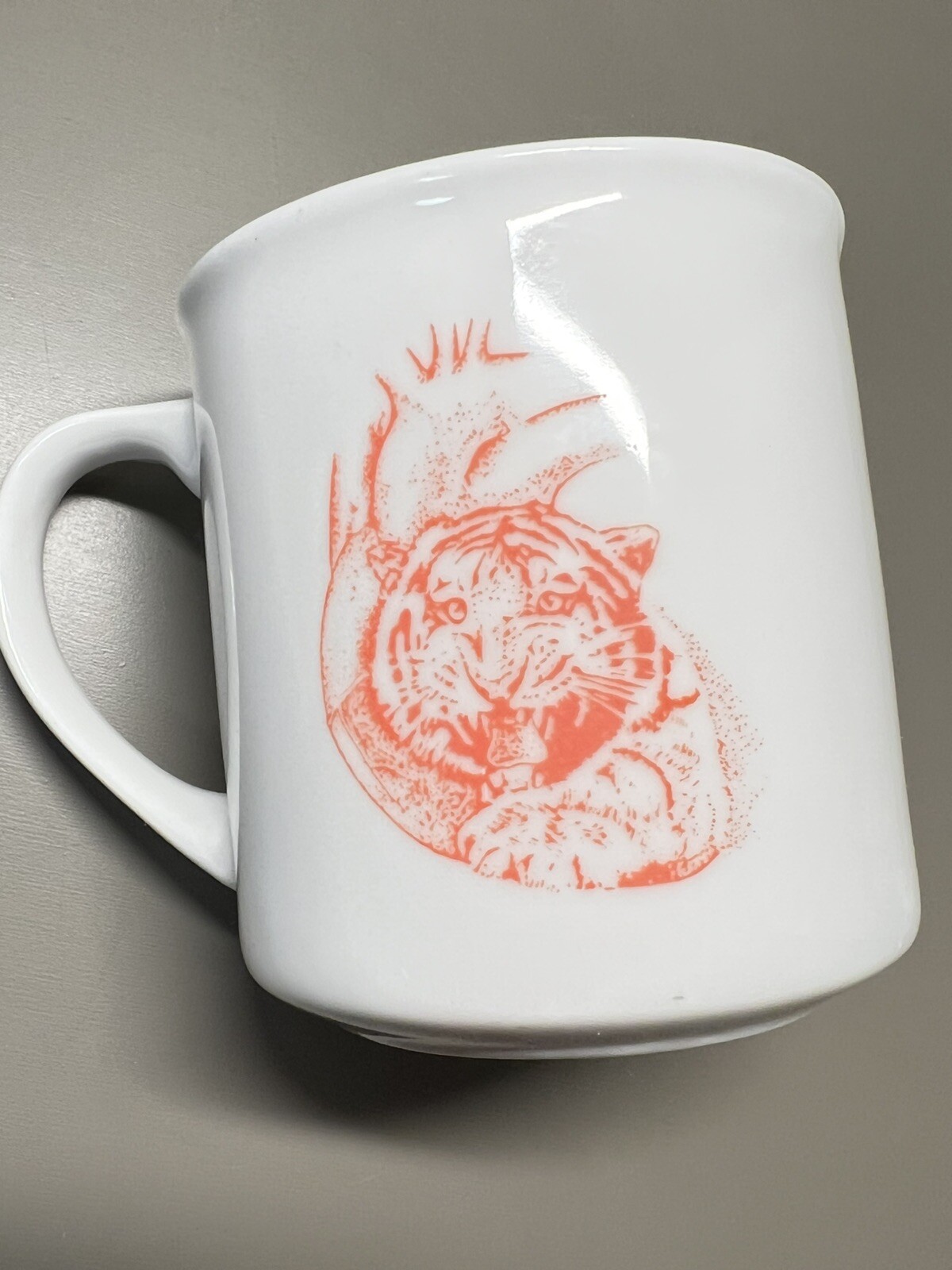 VTG Pharmaceutical Promo Mug Kerlone Betaxolol Ceramic Mug Heart Tiger EUC