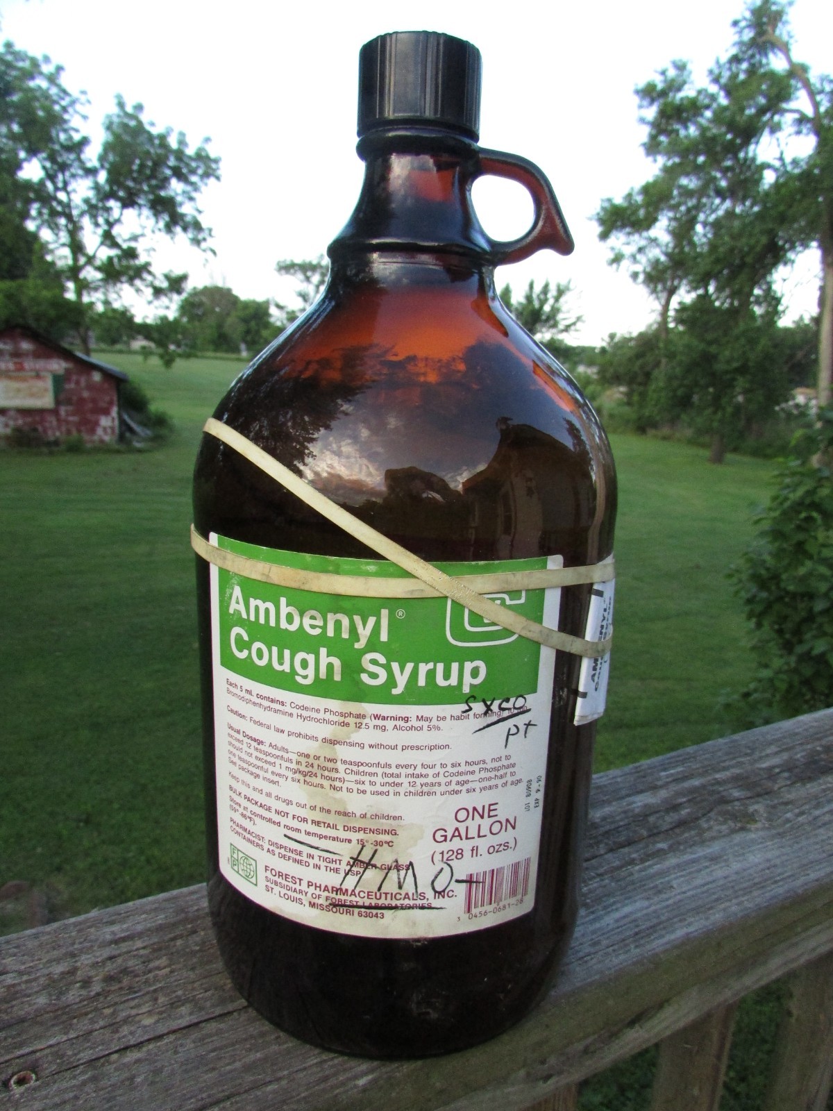 Empty AMBENYL Cough SYRUP – 1 Gallon JUG – EXPIRED in 1990 Great AUTHENTIC Piece