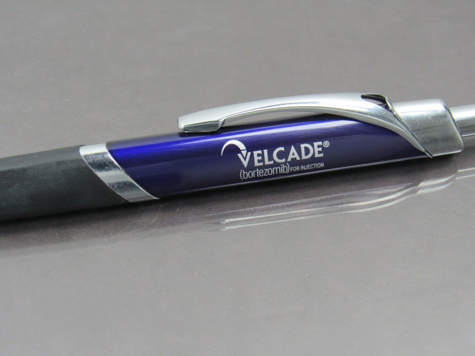 Triangular Beauty Velcade PEN Drug Rep Pharmaceutical Promo Medical Advertising