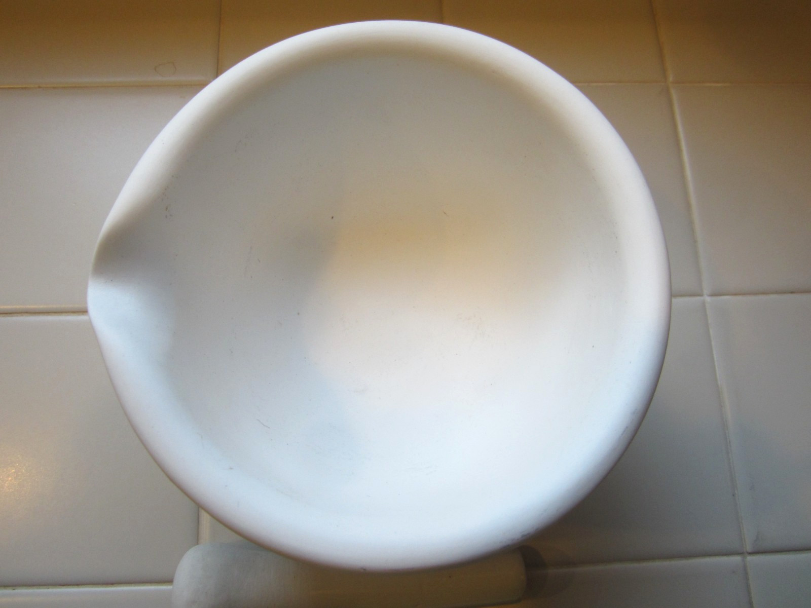 Vtg Coors USA Heavy White Porcelain Lab Mortar & Pestle Apothecary