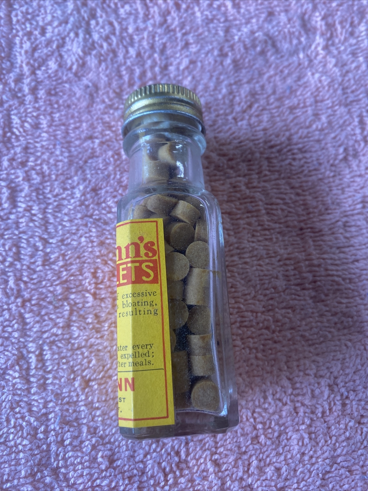 VINTAGE BAALMANN’S GAS TABLETS JAR IN BOX W/ PAPERS FULL RARE Bin #2