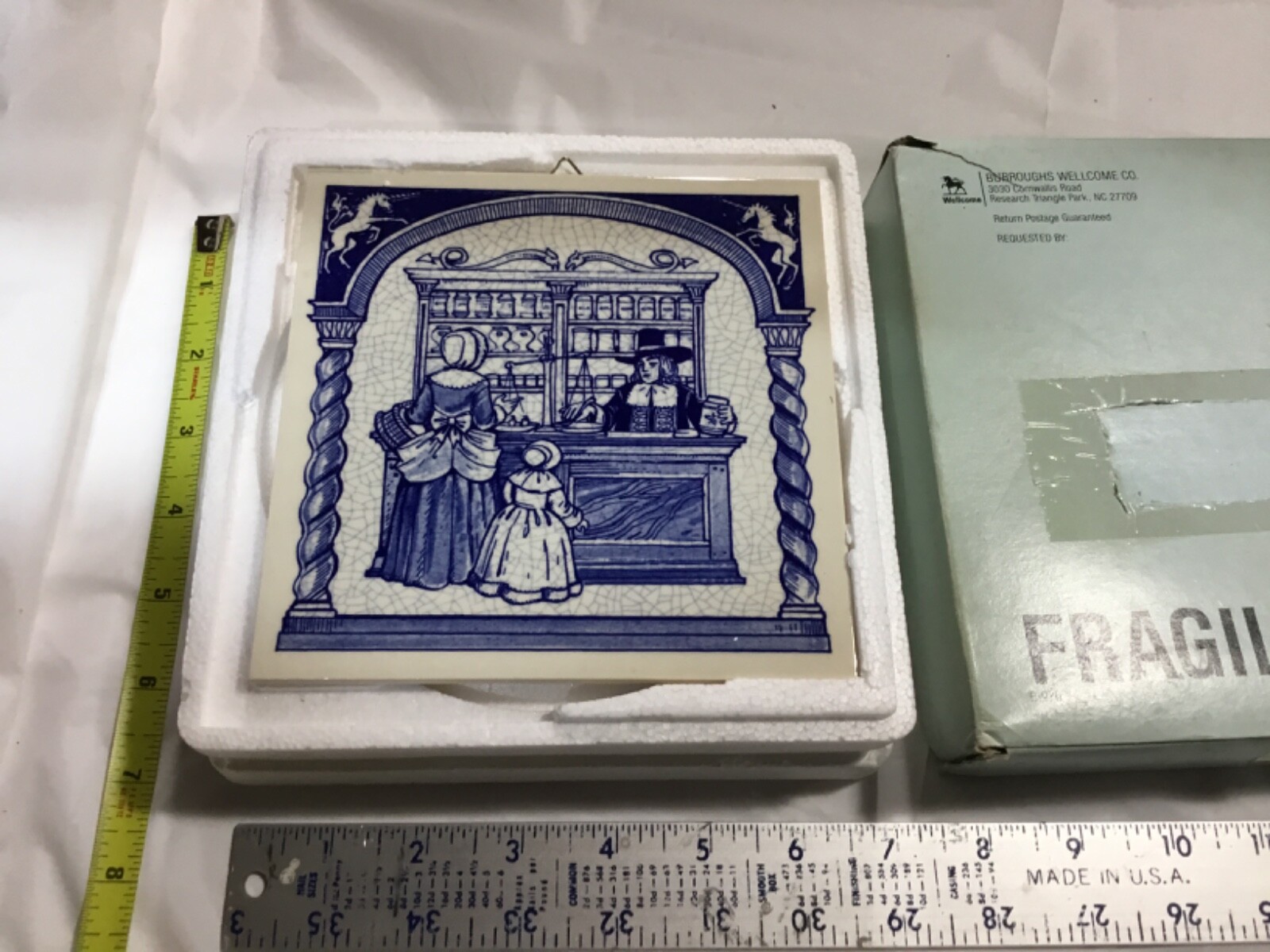 Vintage 1988 Burroughs Well replica 17th century Dutch pill tile for Pharmacists
