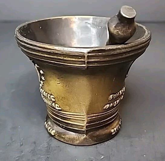 1976 US Bicentennial Bronze Pharmacy Mortar and Pestle Liberty Bell Design 3.25″