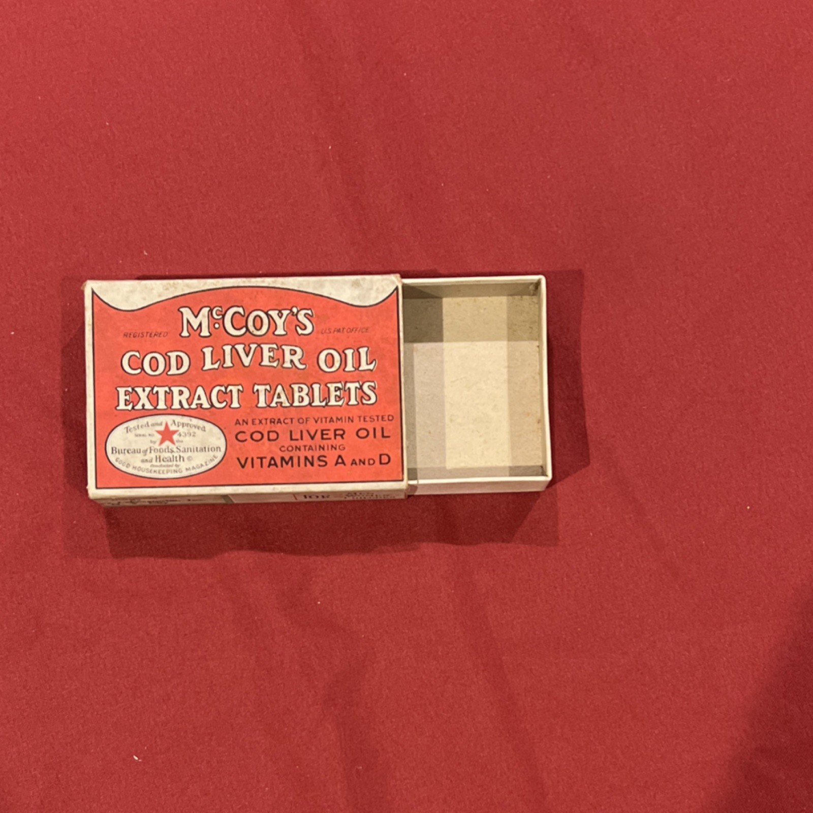 McCoy’s Cod Liver Oil Extract Tablets Vitamins A D Vintage Collectible Box