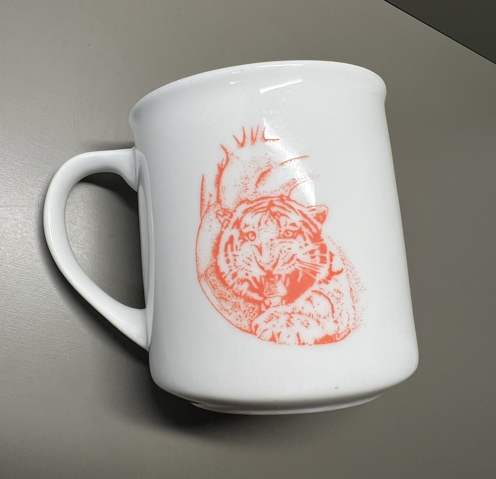 VTG Pharmaceutical Promo Mug Kerlone Betaxolol Ceramic Mug Heart Tiger EUC