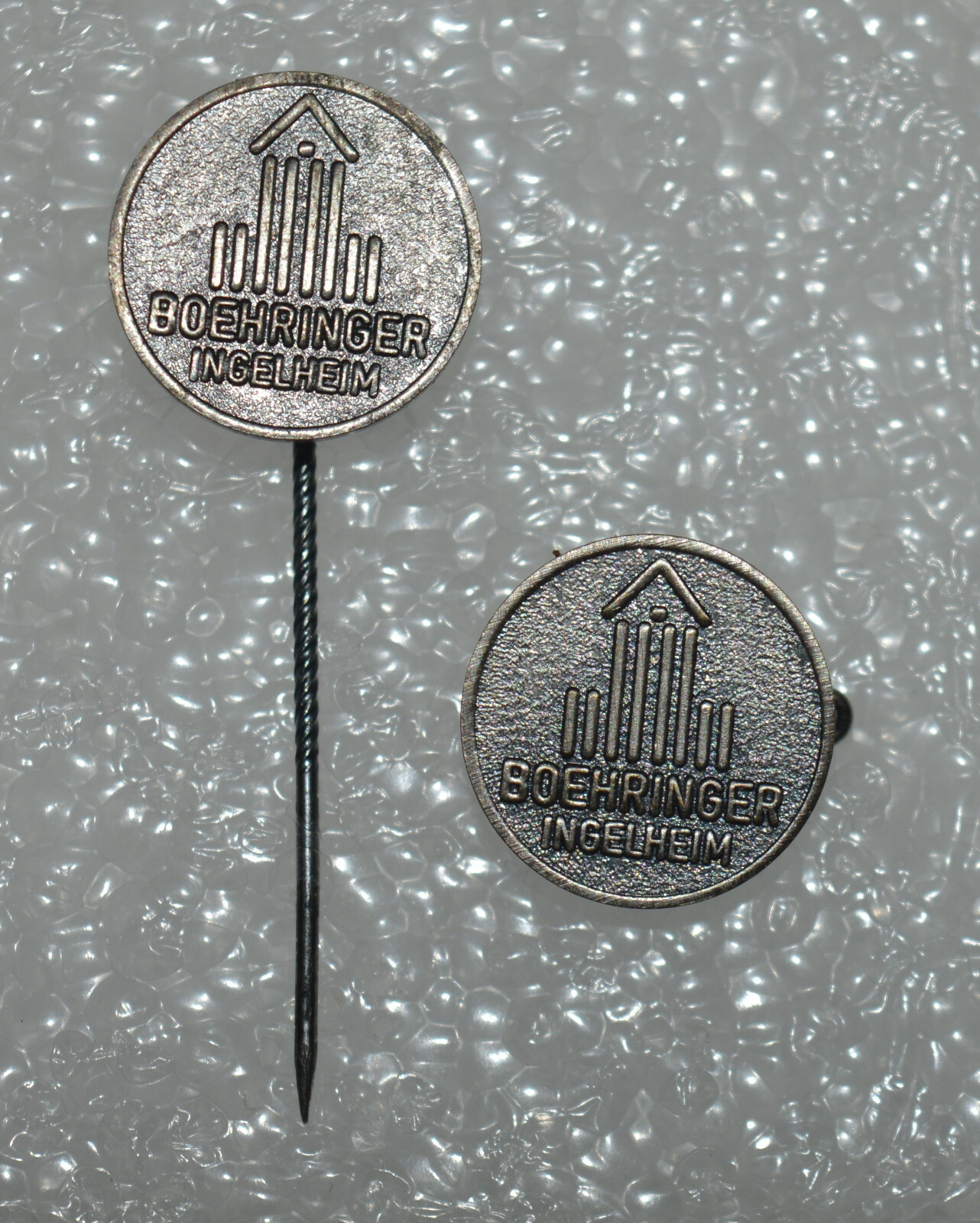 Boehringer Ingelheim German Pharmaceutical company vtg pin badges