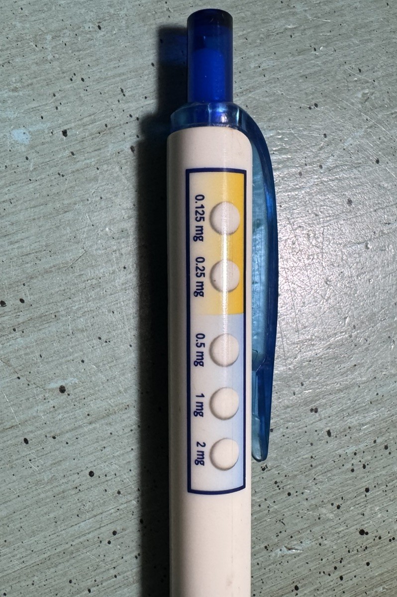 KLONOPIN WAFERS Clonazapam Blue & White Plastic Ball Point-Pharmaceutical Promo