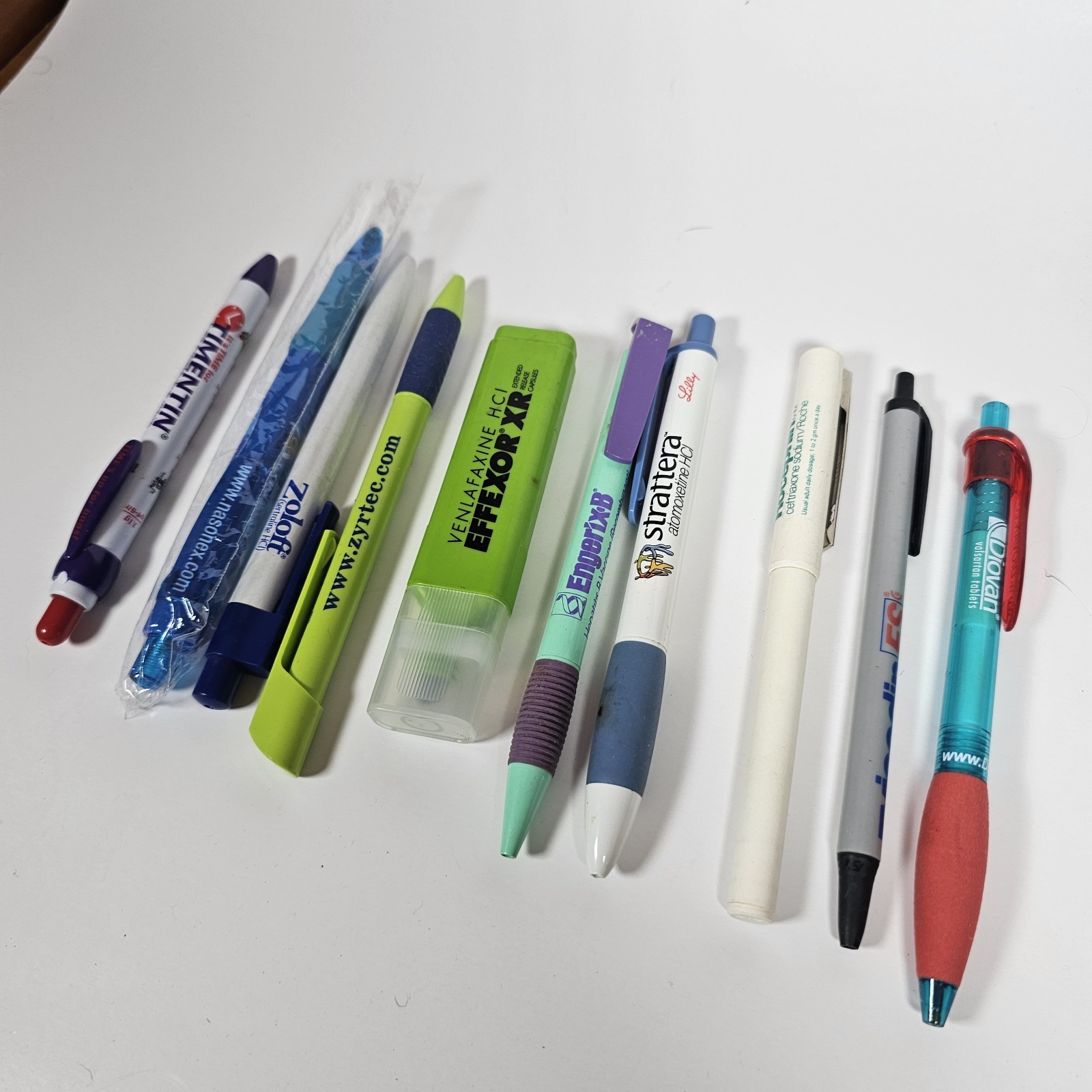 Lot Plastic Pharmaceutical Drug Rep Pens Medical Collectibles