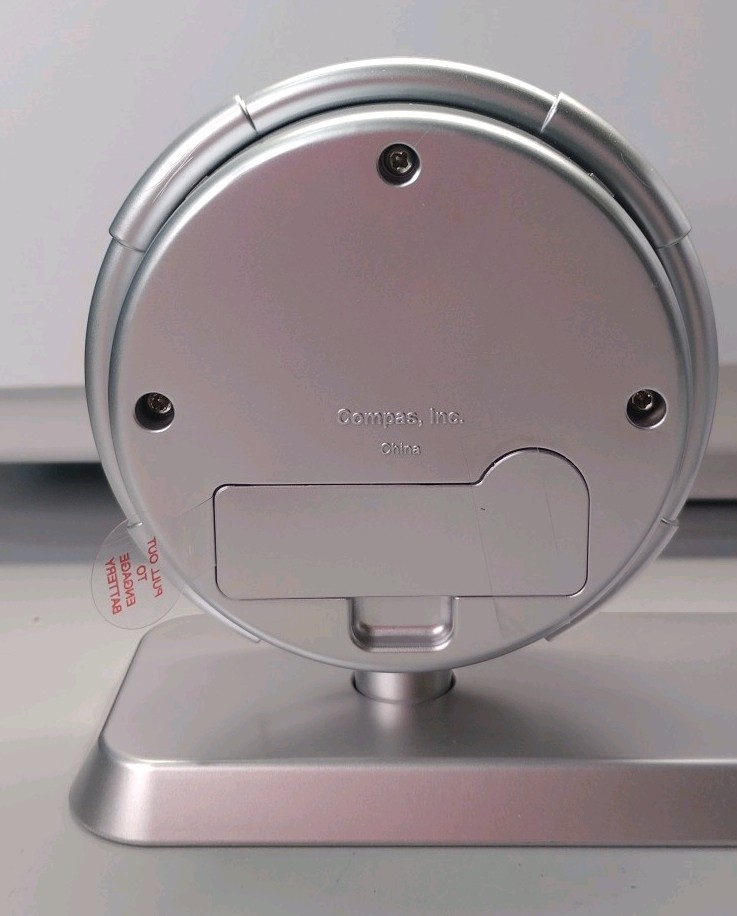 Pharmaceutical Promo VESIcare Desktop Plastic 4.5″H Battery Clock & Pen Holder