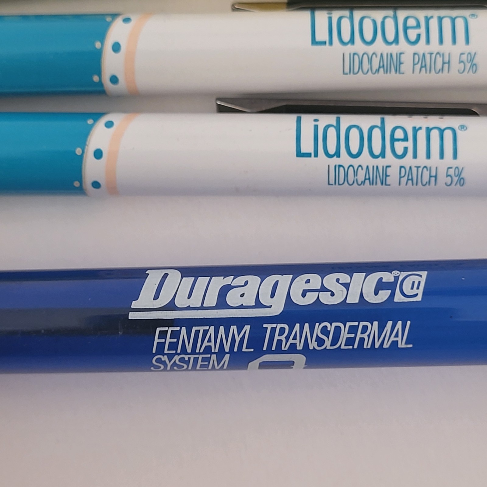 Pharmaceutical Drug Rep Pen Lot (7) Lidoderm Zemuron Zoloft Skelaxin Collectible