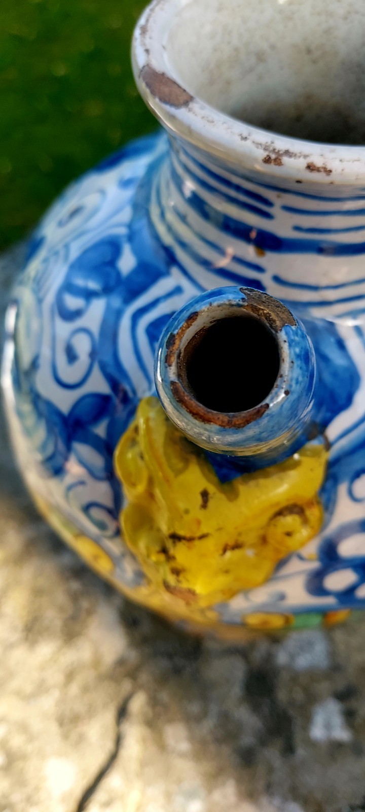 Rare Early 18th-Century Italian Savona Majolica Apothecary Pharmacy Wet Drug Jar