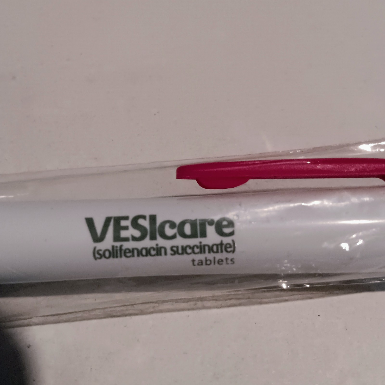 Pharmaceutical Rep Promo Pens-Lot Of 4-Lipitor-Favmir-Vesicare-Biaxin XL