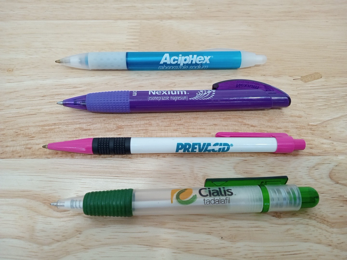 Lot (4) Pharmaceutical / Drug Rep Pens: Nexium, AcipHex, Prevacid, Cialis