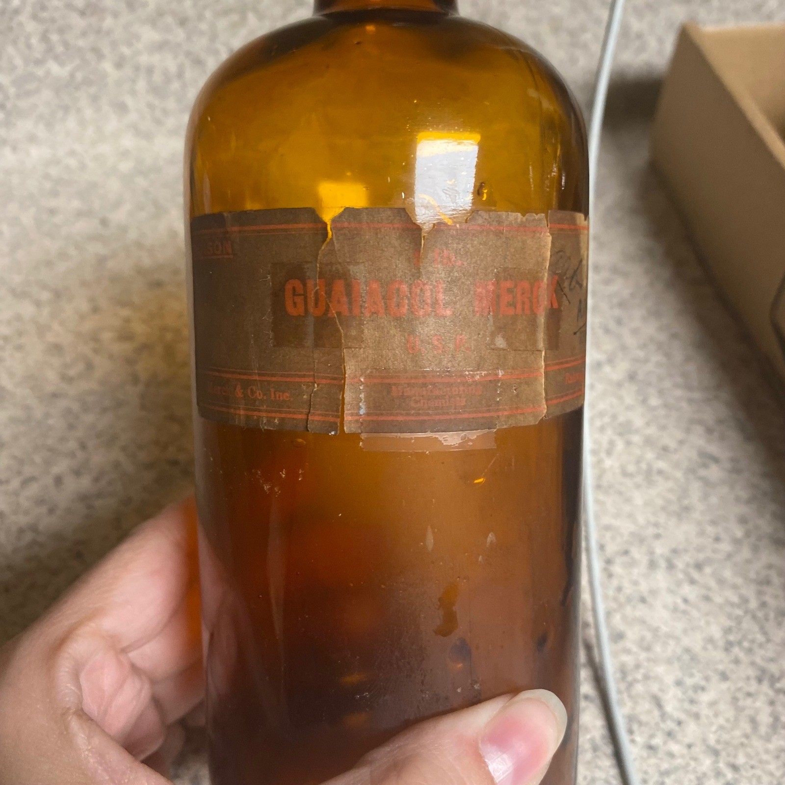 Vintage Guaiacol Apothecary Bottle Merck Amber Glass Rahway NJ 1 lb Cork