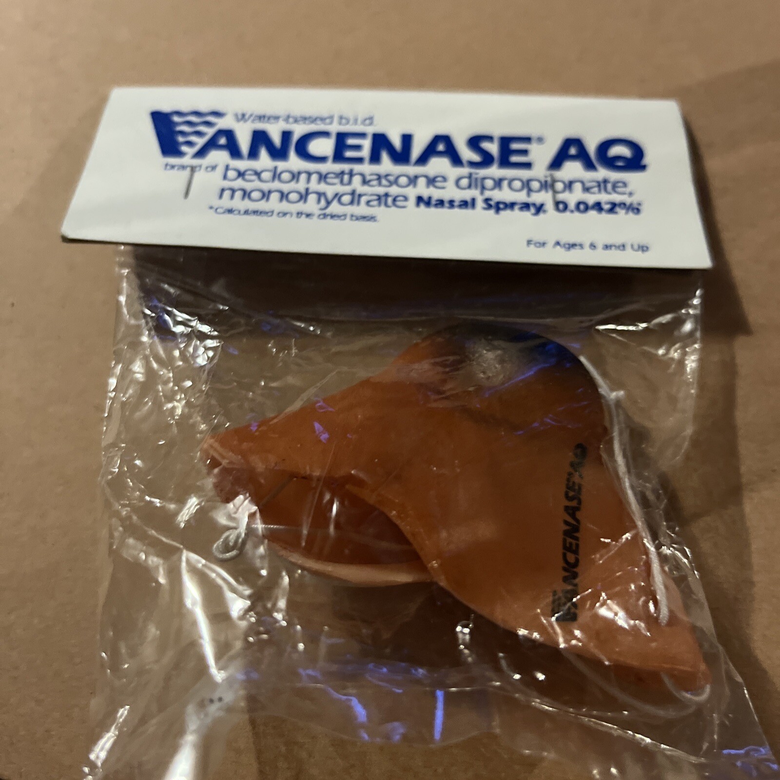 PHARAMACEUTICAL ADVERTISING Nasal Spray VANCENASE AQ Dog Nose Face PROMO