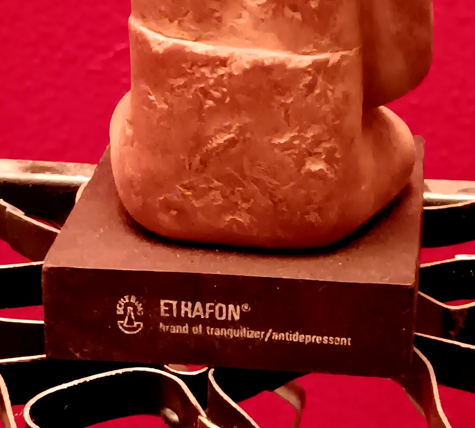 VINTAGE MEXICAN TERRACOTTA CLAY FIGURE PORTRAIT OF ANXIETY/DEPRESSION ETRAFON