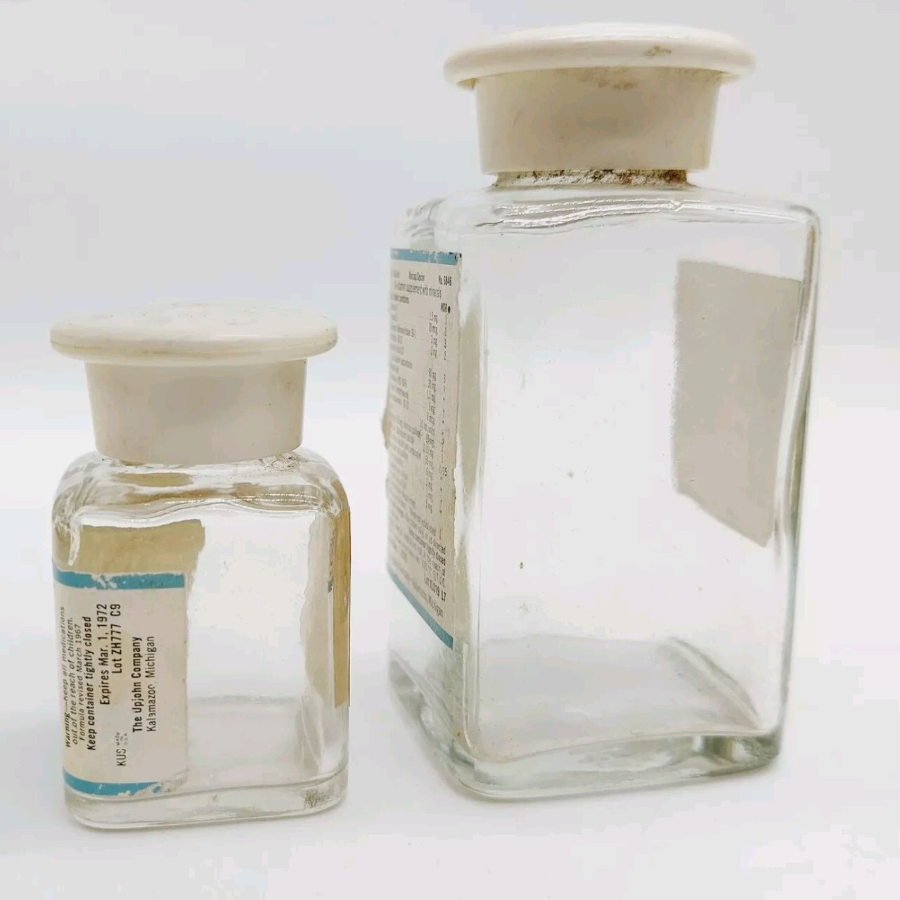 Vintage Upjohn Unicap Multivitamins Empty Bottles Collectible Jars Drug Lot Of 2
