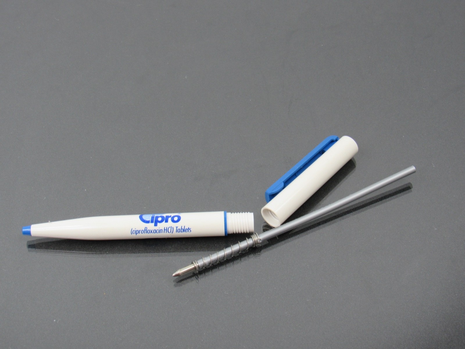 Cipro Lot PENS & Magnet Clip Drug Rep Pharmaceutical Promo Advertising Dry Ink