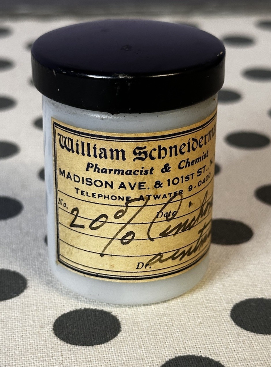 Vintage Apothecary Milk glass Jar w/ Product NYC Pharmacist RARE Display Collect