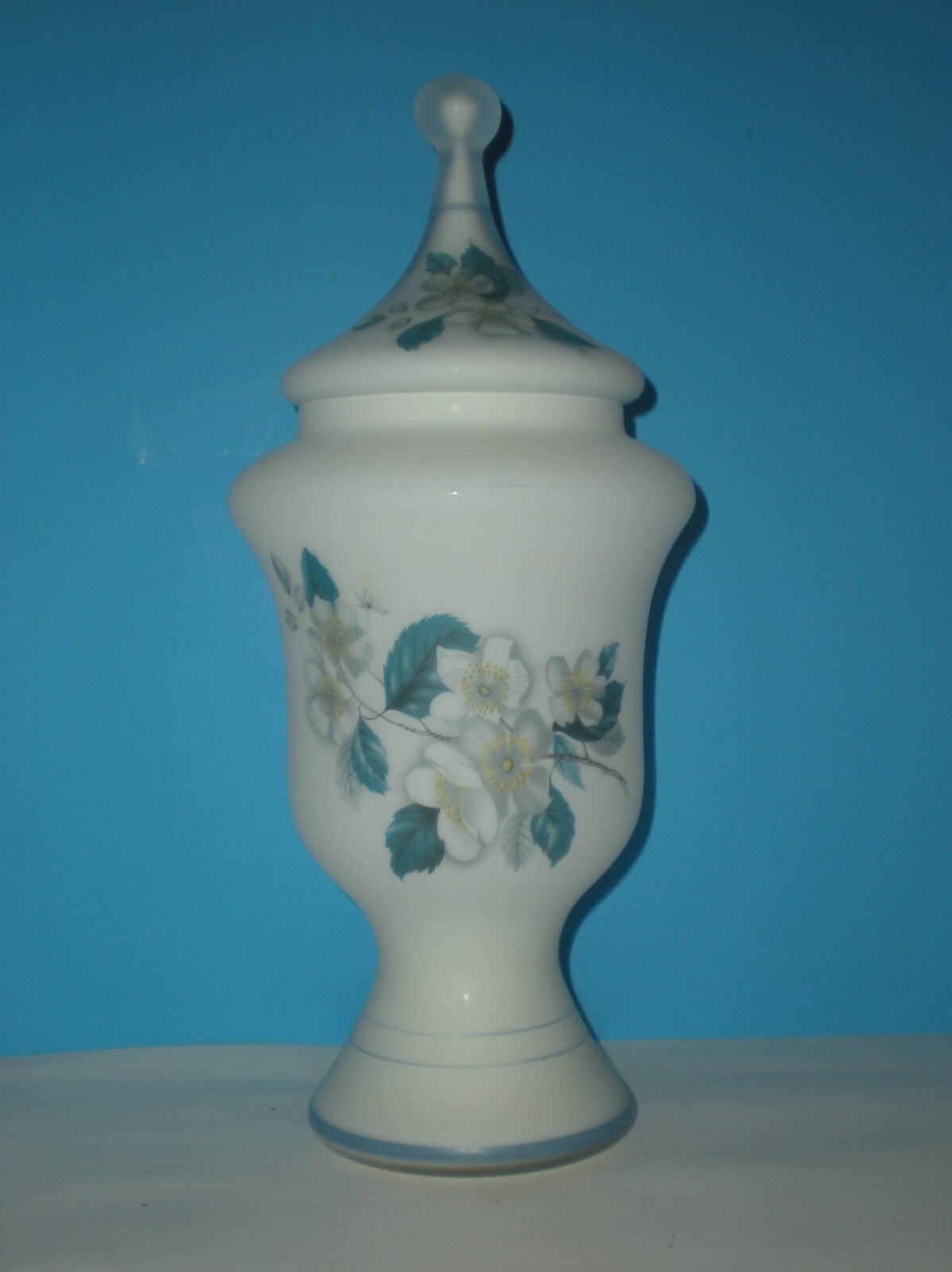 13″ Apothecary Jar Canister Circus Tent Lid vtg Candy container Blue Floral