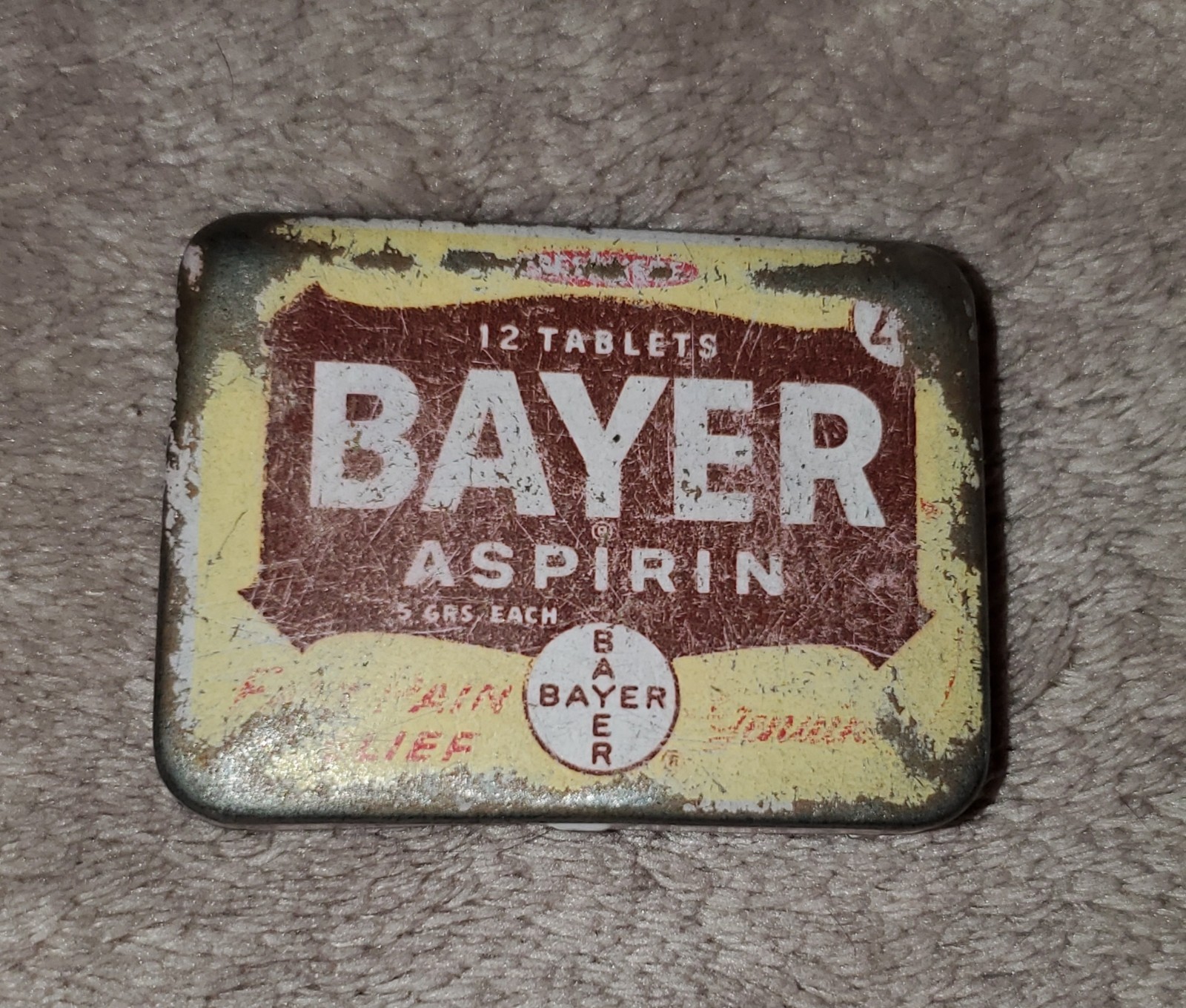 Vintage Bayer Aspirin Tin 12 Tablets Yellow Brown Pocket Metal Case Made in USA