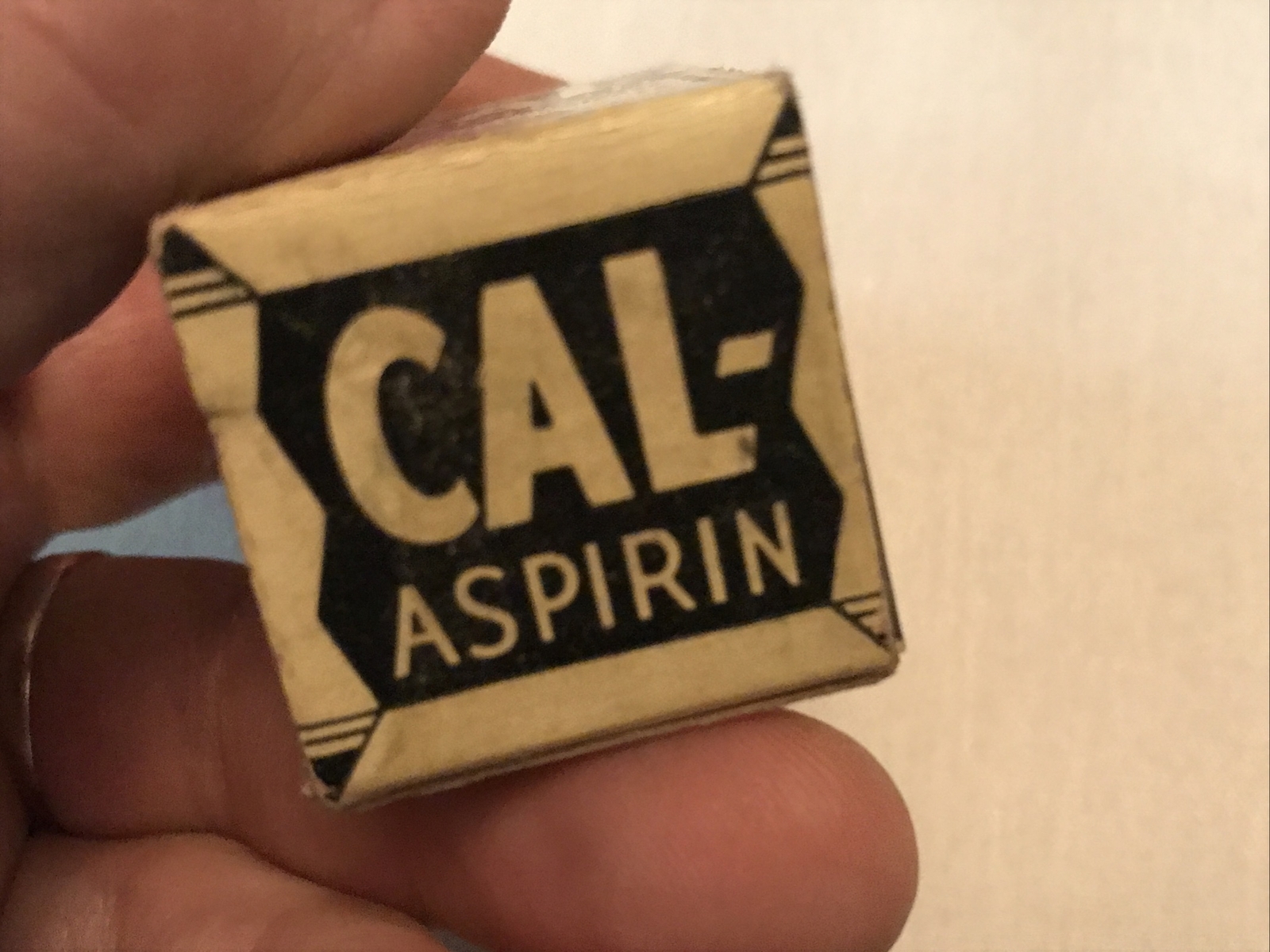CAL ASPIRIN VINTAGE FULL TUBE IN ORIGINAL BOX, STERLING PRODUCTS, WHEELING