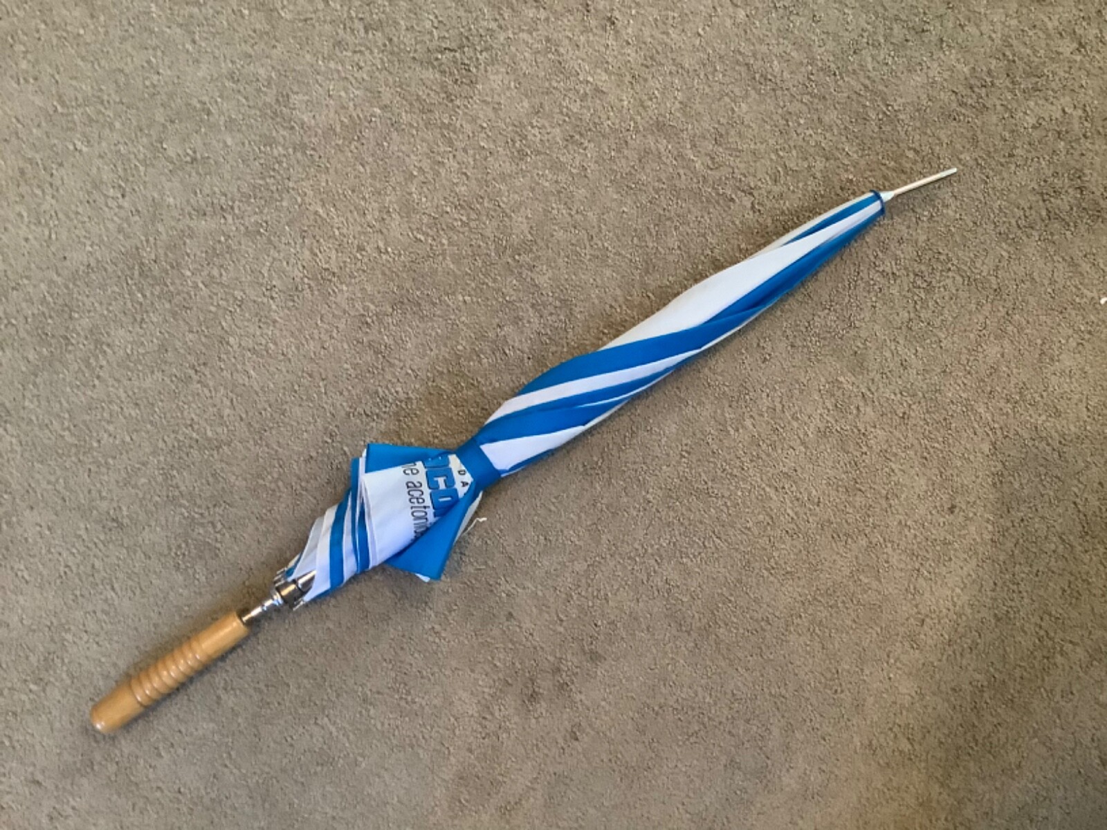 RARE DRUG REP UMBRELLA ADVERTISING ASTHMA PRODUCT SANOFI