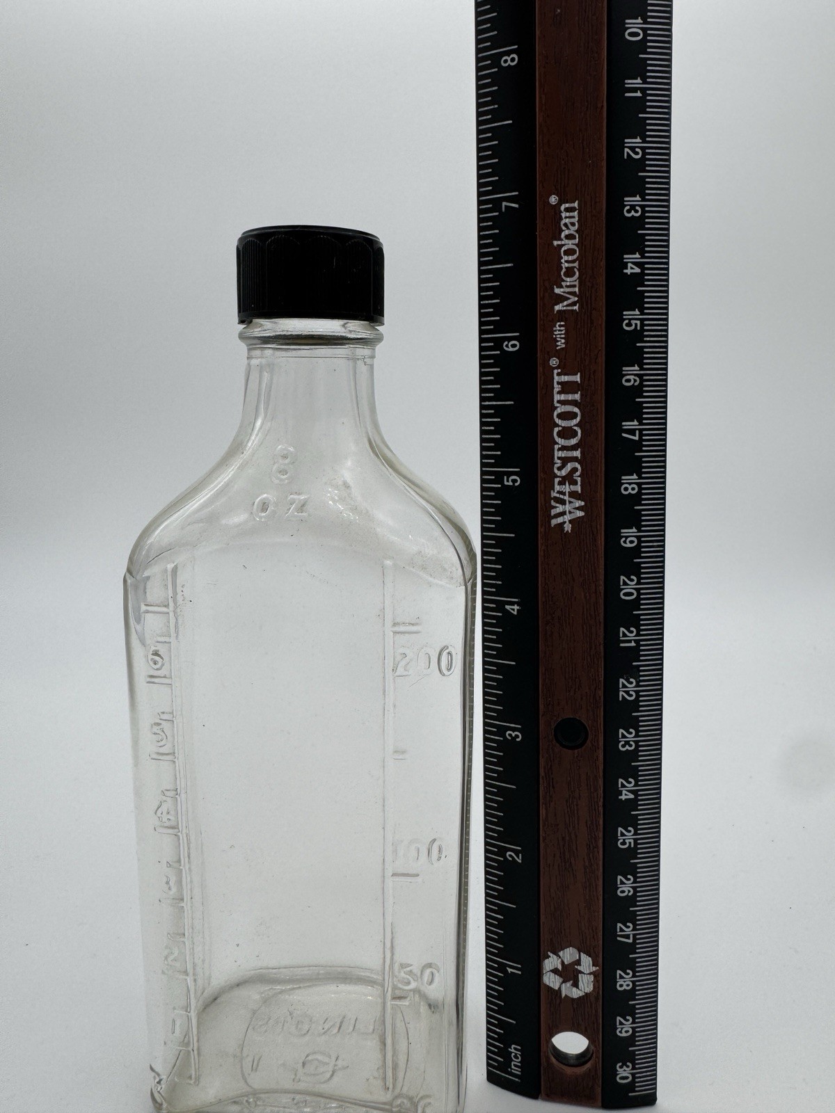 Vintage Illinois glass pharmacy 8 oz. medicine prescription Bottle with Lid