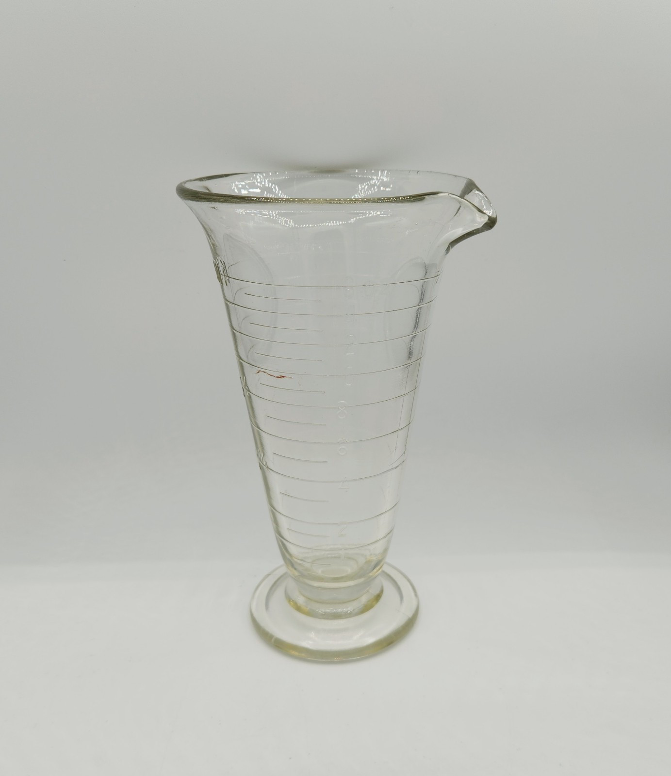 VTG Apothecary Beaker With Spout Measuring Pharmacy Science Lab 8.25″ 16oz GLOW