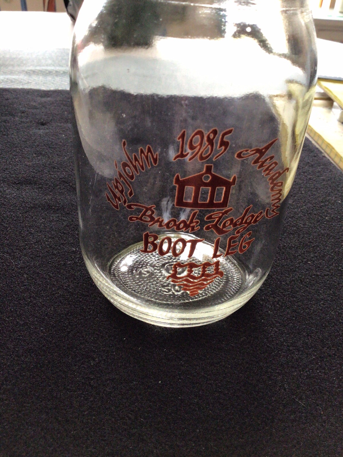 Rare Upjohn Pharmaceuticals “1985 Academy Brook Lodge Boot Leg” Mason Jar