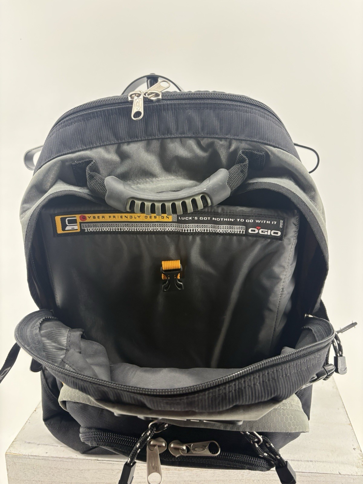 Vintage Asacol (mesalamine) OGIO Prodigy Grey Black Multi pocket Backpack VGUC