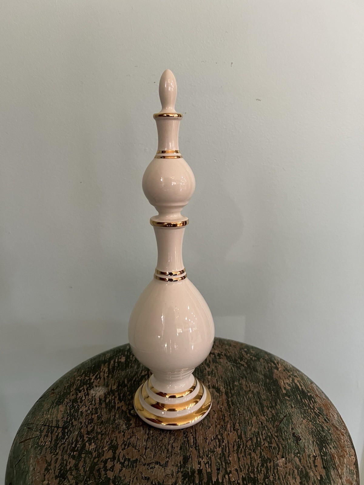 Vintage Owen-Illinois Ceramic Pharmacy Apothecary Finial. Show Globe Display.