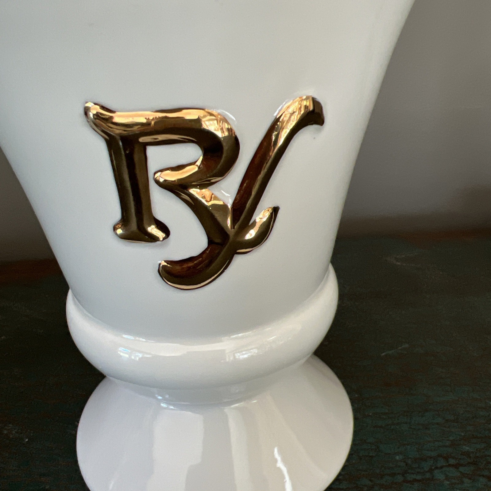 VTG. RX OWENS ILLINOIS PHARMACY MORTAR & PESTLE / GOLD GILDING APOTHECARY PIECE