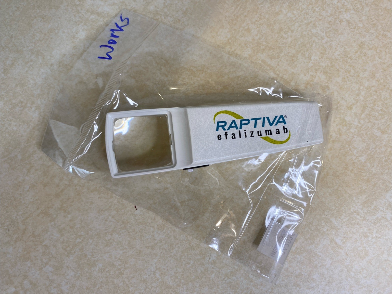Raptiva Lighted Magnifying Glass – Pharma Rep Promotional