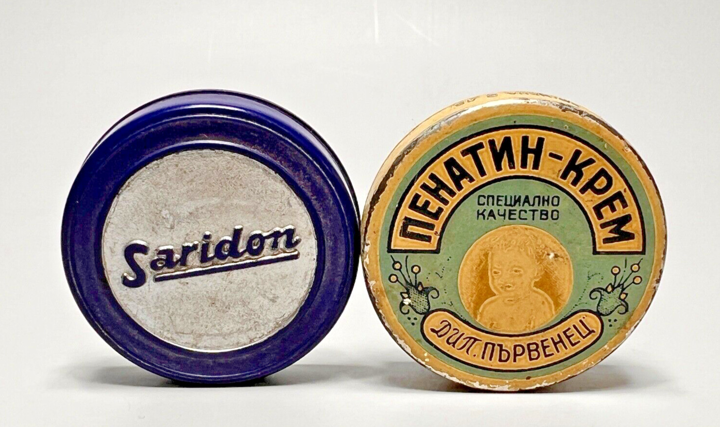 1930 Pharmacy Apothecary Bayer Saridon Bakelite Pill Box Penaten Cream Litho Tin