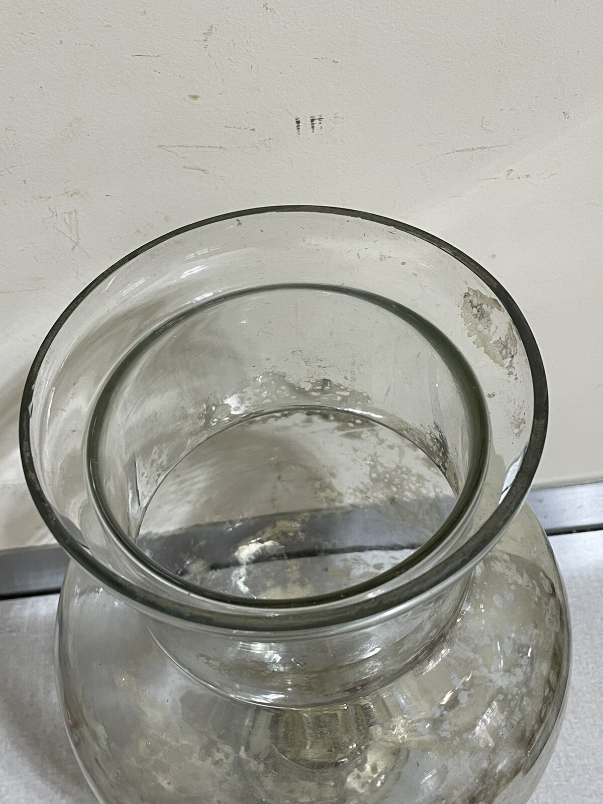 VTG TALL HAND BLOWN GLASS APOTHECARY JAR WITH LID 18”