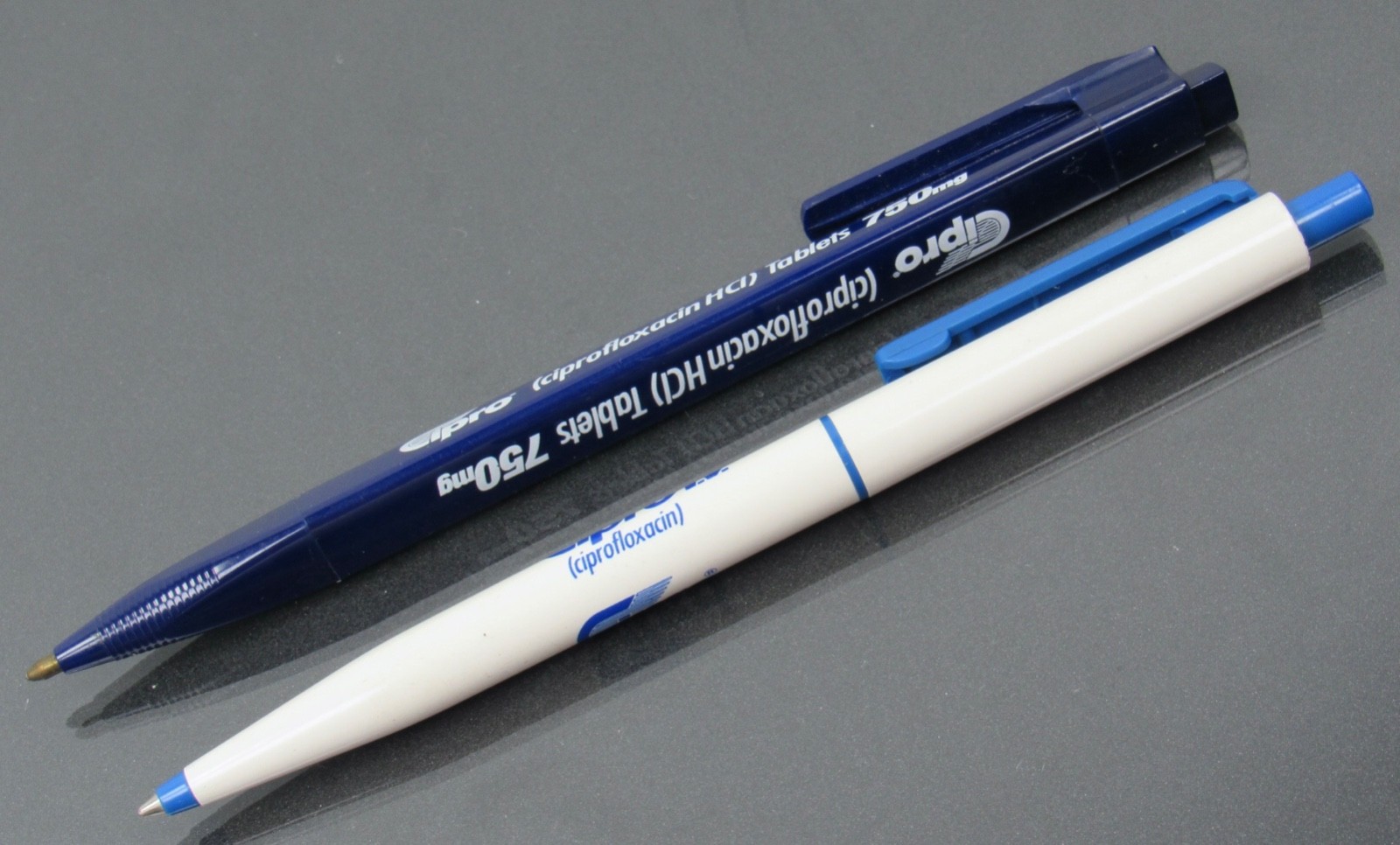 Cipro Lot PENS & Magnet Clip Drug Rep Pharmaceutical Promo Advertising Dry Ink