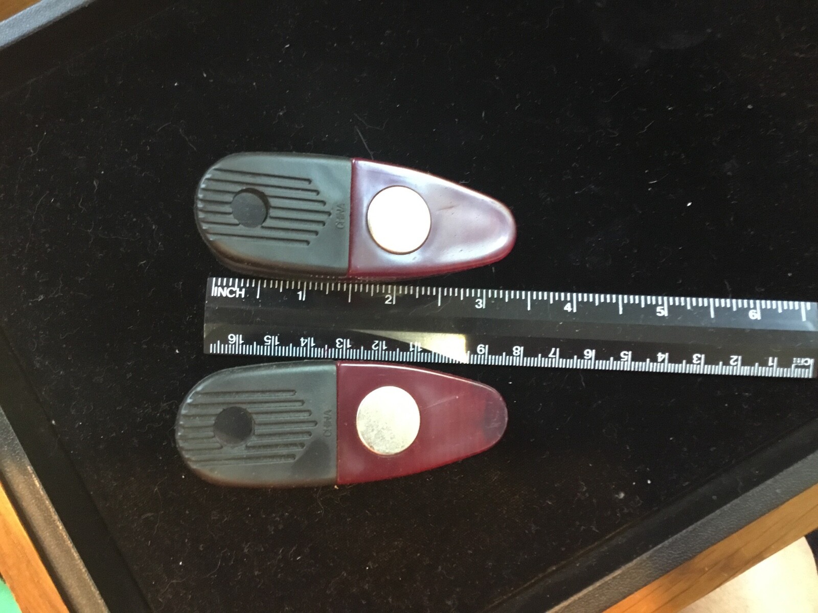 PAIR OF ARICEPT ODT MAGNETIC REFRIGERATOR CLIPS 3.25 INCH DRUG REP PROMO